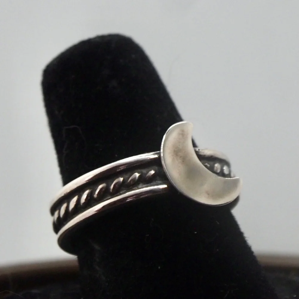 Moon ring - Picture 4 of 6